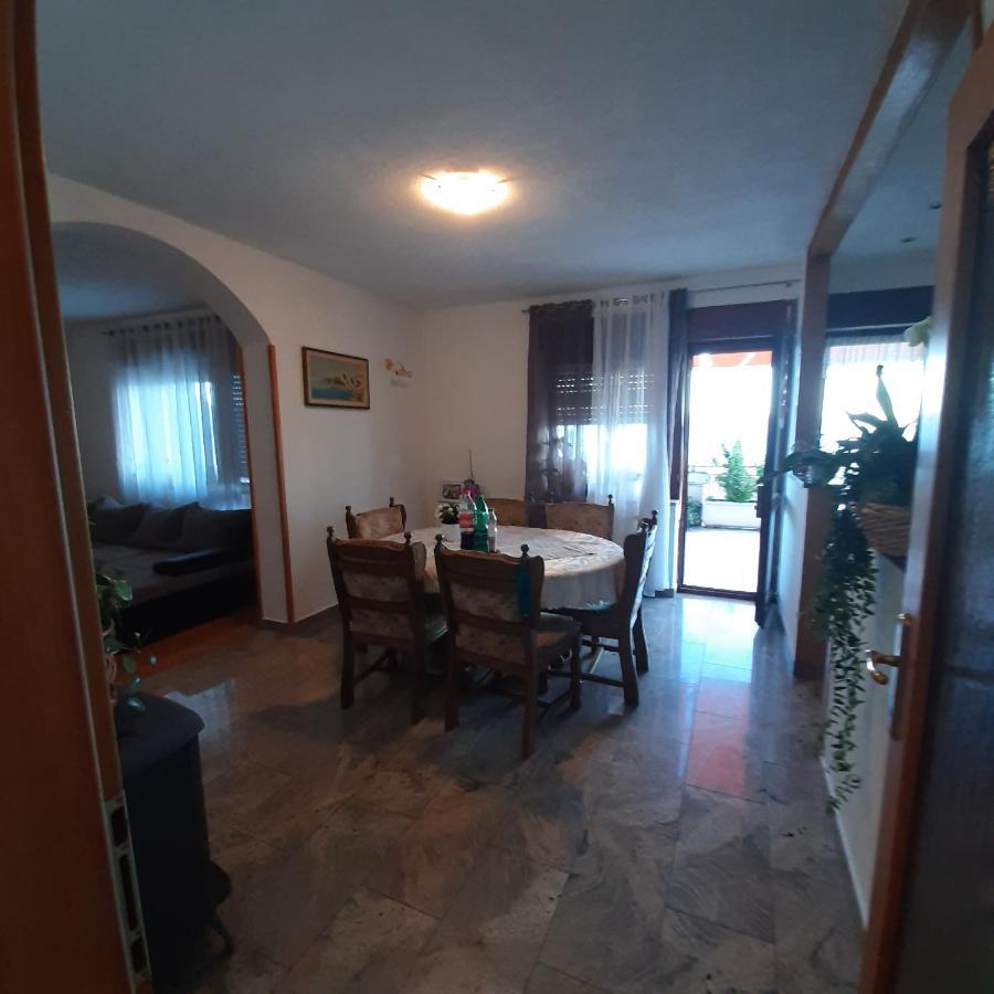 Apartman Nora Omiš Extérieur photo