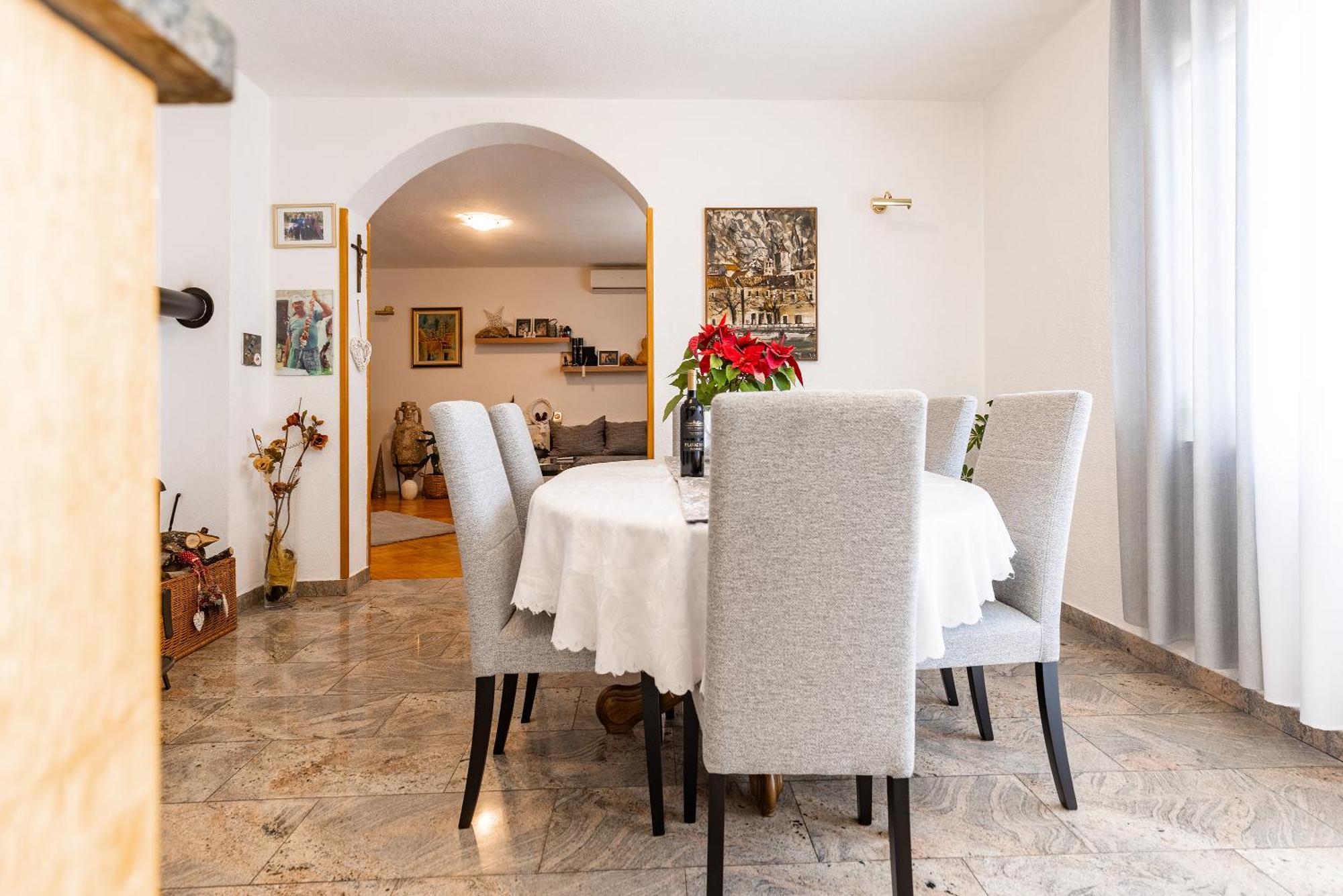 Apartman Nora Omiš Extérieur photo