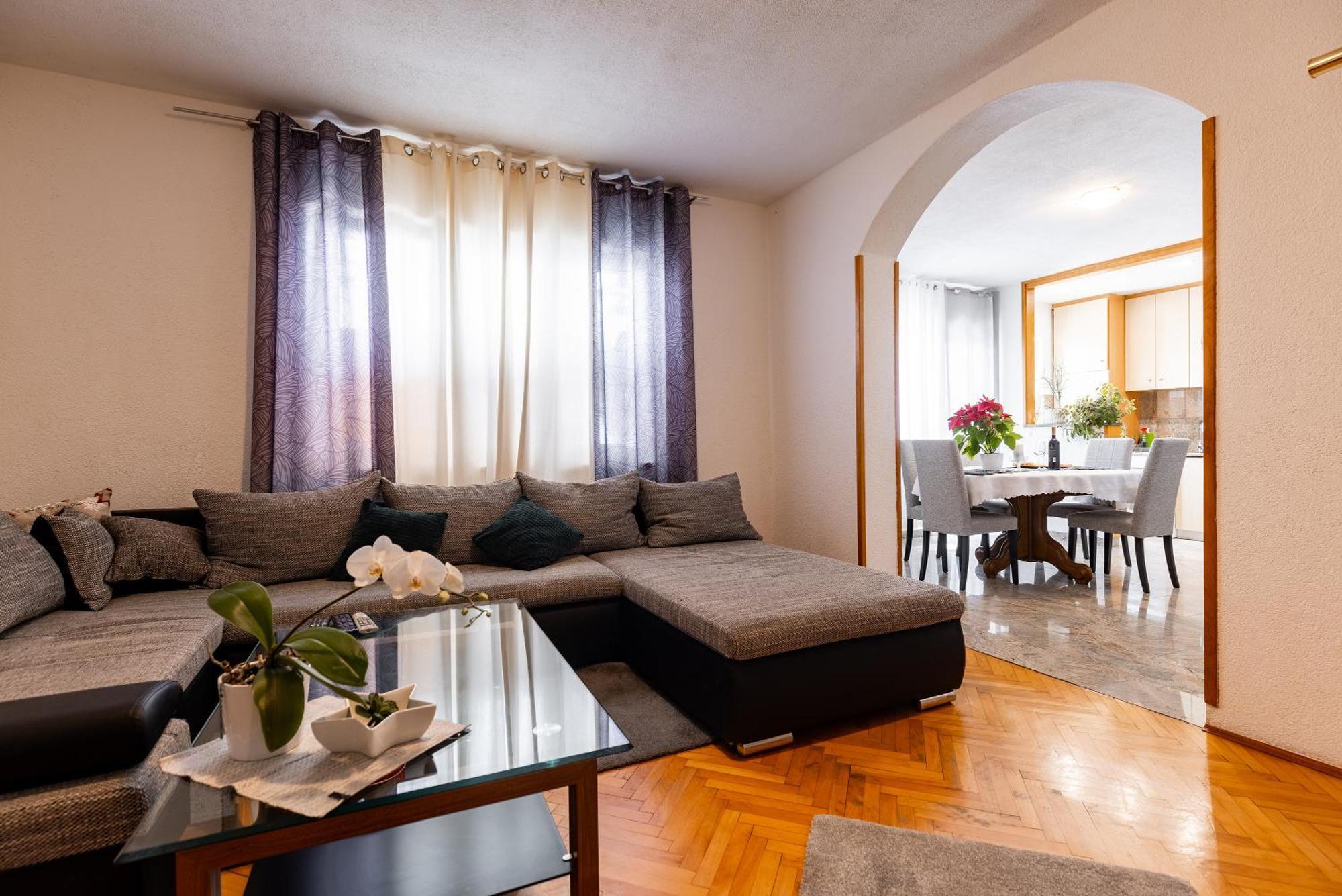 Apartman Nora Omiš Extérieur photo