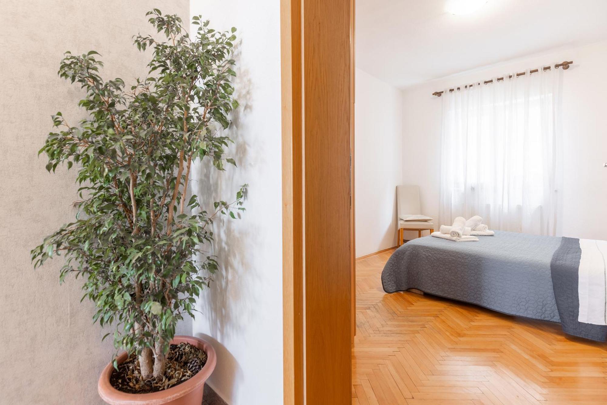 Apartman Nora Omiš Extérieur photo