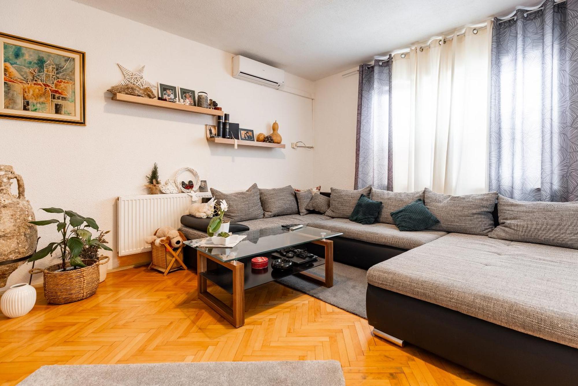 Apartman Nora Omiš Extérieur photo